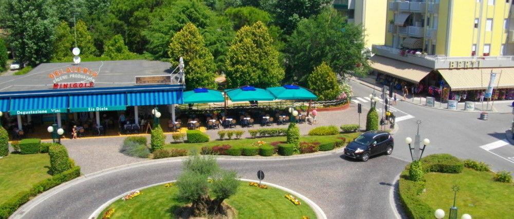 Hotel Adriatico Bibione Exterior photo